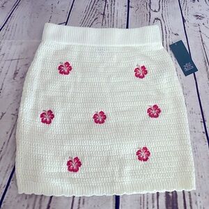 NWT XS Crochet Hawaiian Skirt